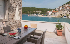 Lovely Home In Pucisca With House Sea View